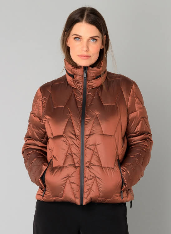 0005696_9906_1_model