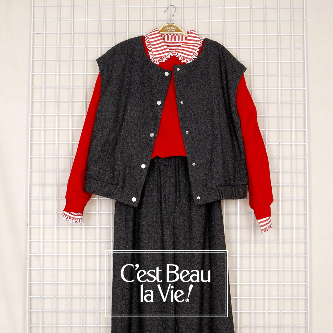 AH25_C_EST BEAU LA VIE_DELICATE RED (29)