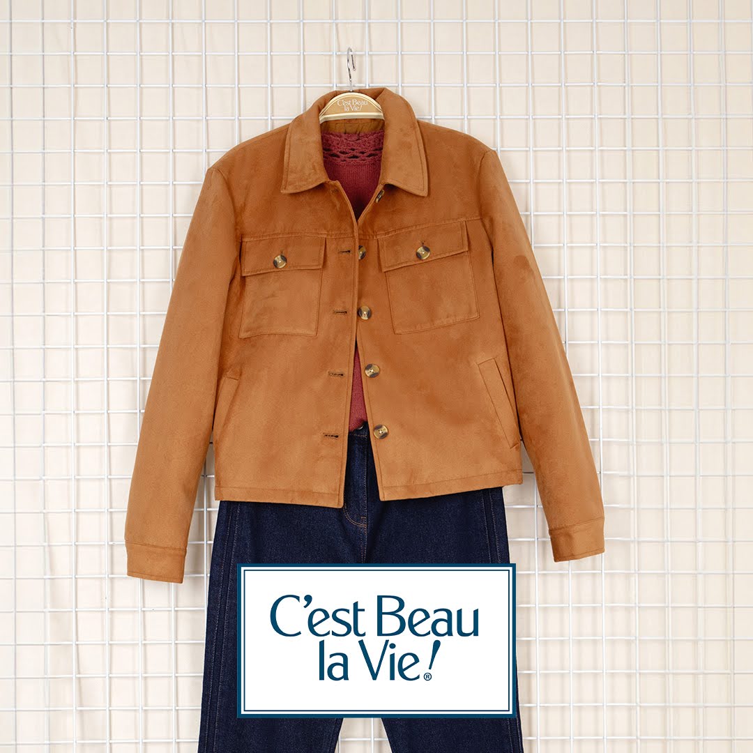 AH25_C_EST BEAU LA VIE_NOUVELLE_AMAZONE (24)