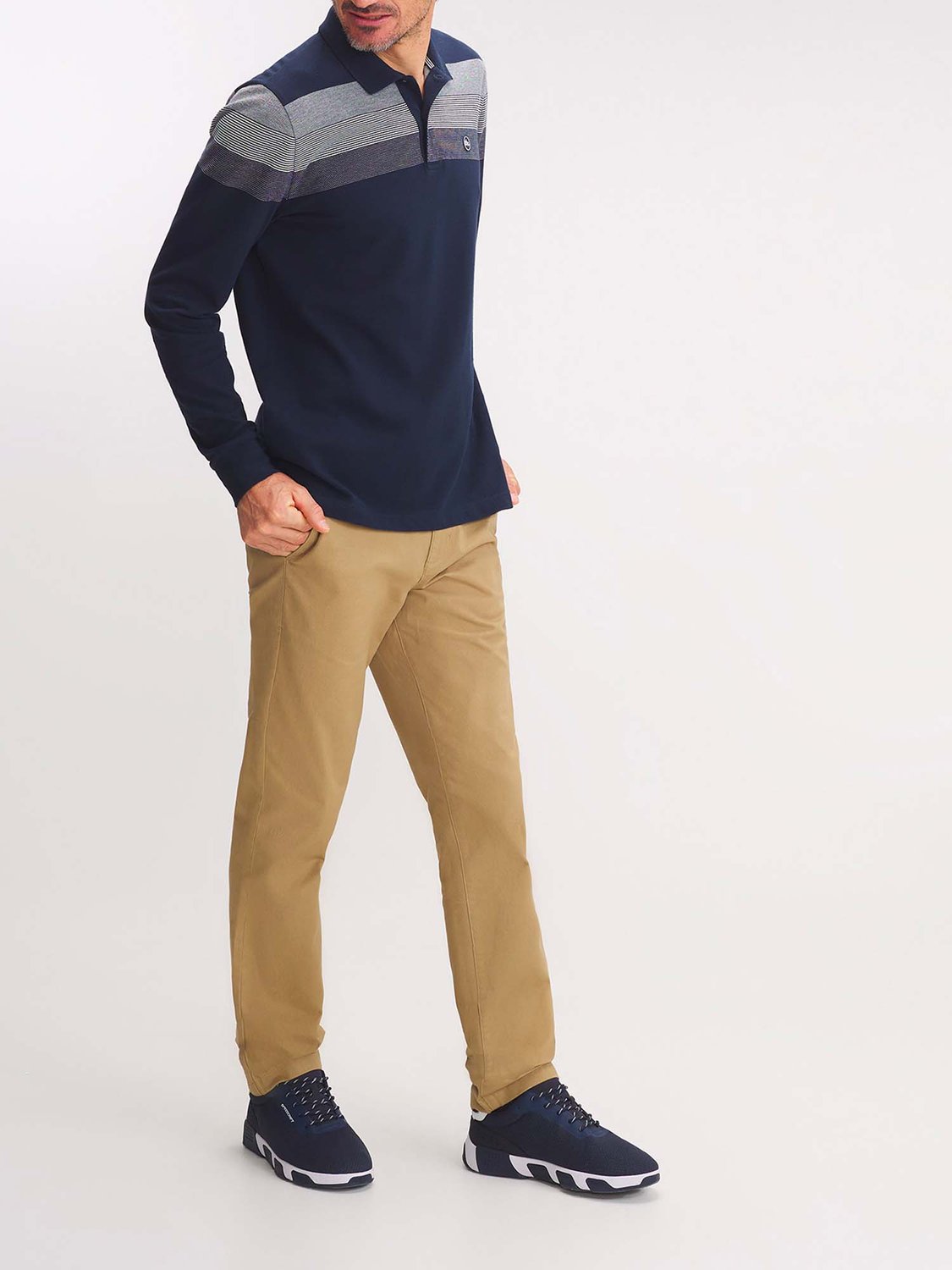 b8db7d0875dd45303aea04f331d03c2bf4e61155_RAVELPOL14032_1