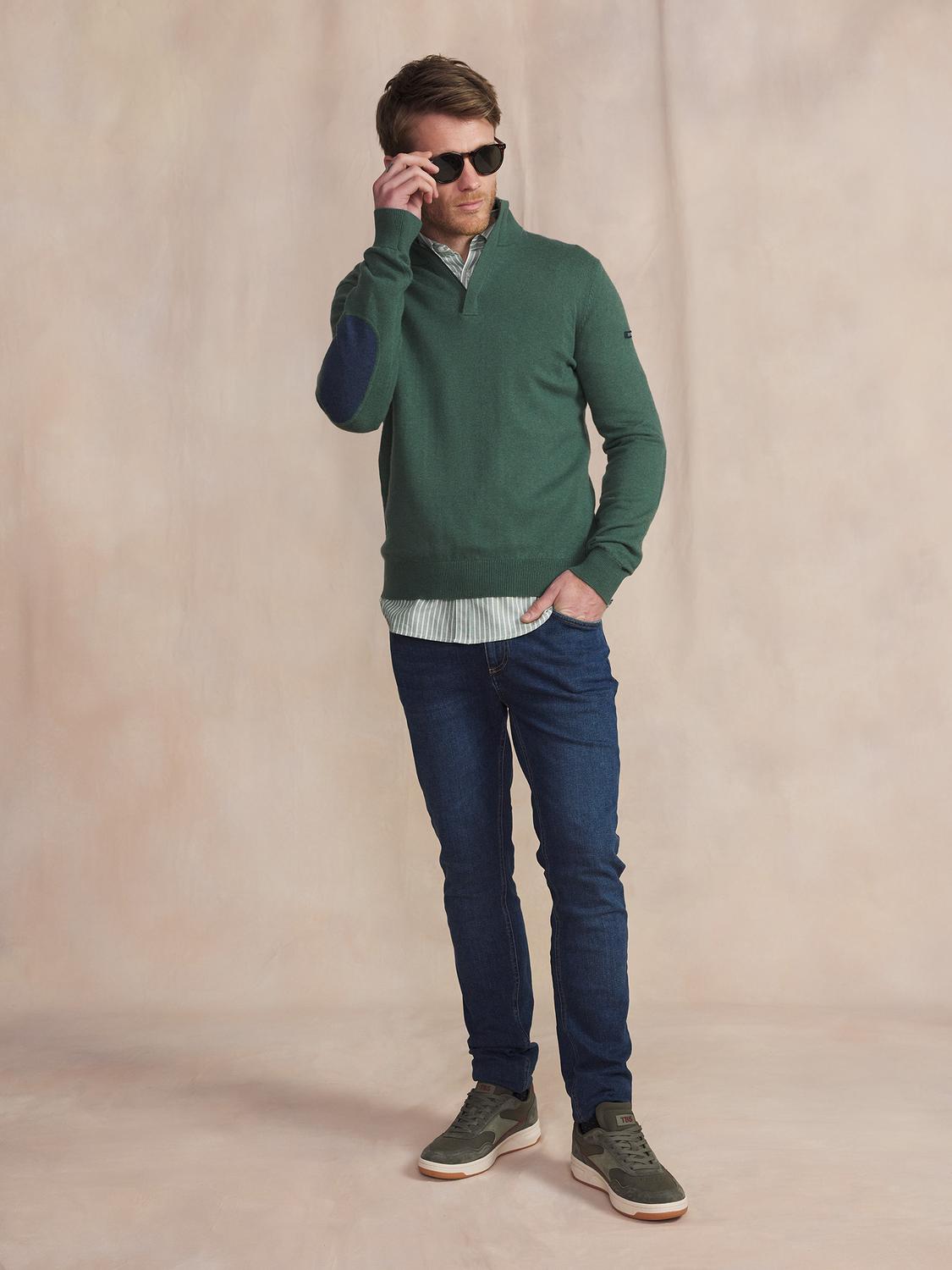 c41b0ef84297b707b633322677e1240902ca277d_MALIKCAM24008_4