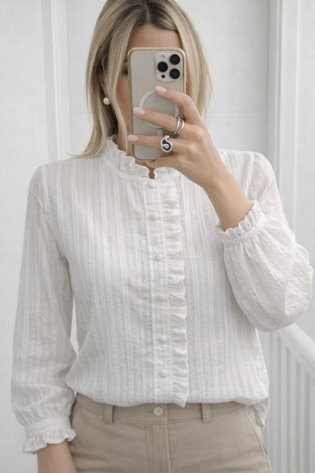 chemise-blanche-elegante-a-col-volante_blanc_6979dd5c0bf4a